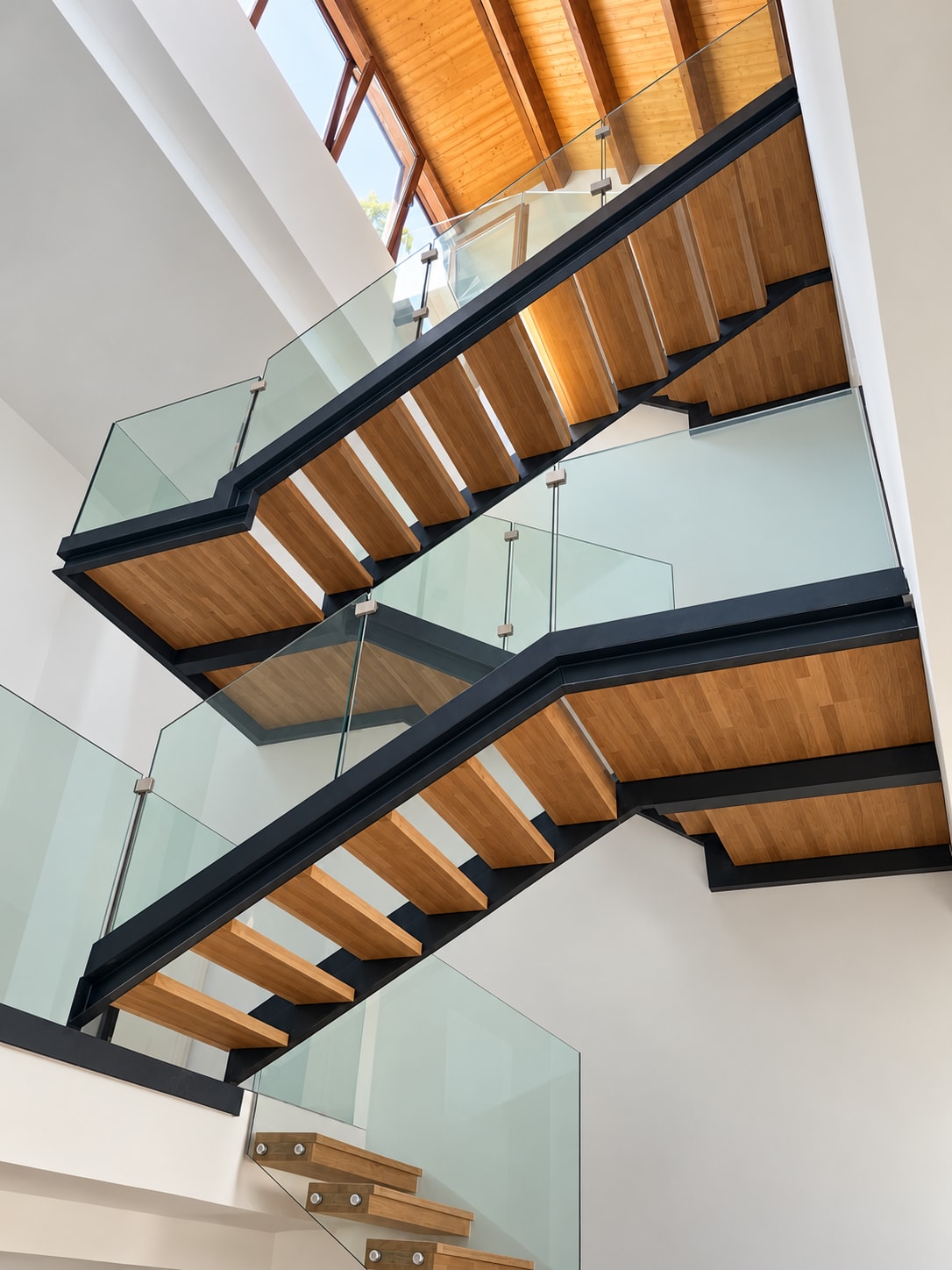 Steel structure, timber treads and glass balustrades